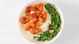 Keto Shrimp and Grits with Arugula